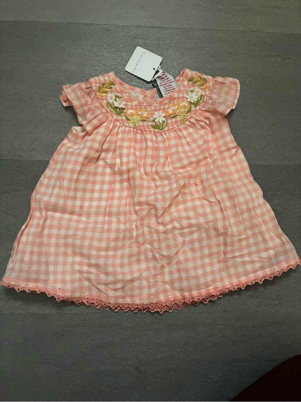 Tahari Baby Girls 3-6M Pink Gingham Floral Embroidered Dress NWT